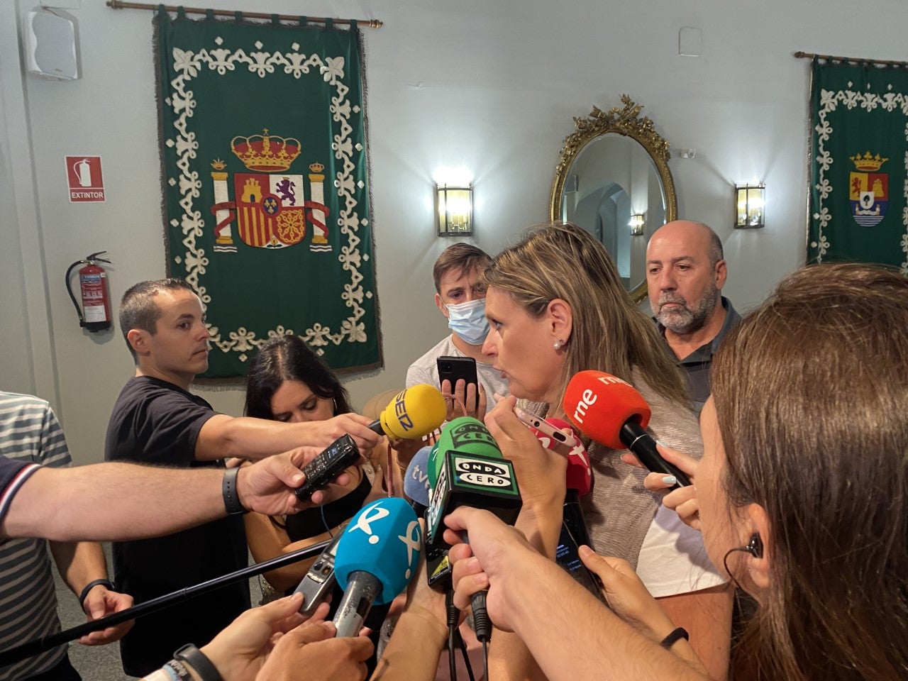 La Junta de Extremadura y el Gobierno de España coordinan un plan de prevención y lucha contra incendios La Junta de Extremadura y el Gobierno de España coordinan un plan de prevención y lucha contra incendios