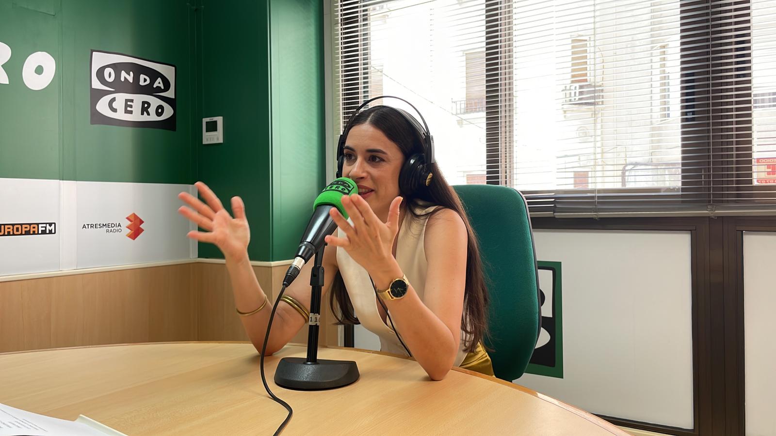 Blanca Paloma: la edil de fiestas confirma que "la fiesta en el parking de Candalix está dispuesta para acoger a 6000 personas" Blanca Paloma: la edil de fiestas confirma que "la fiesta en el parking de Candalix está dispuesta para acoger a 6000 personas"