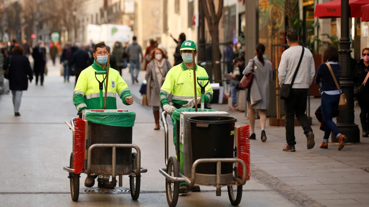 Los barrenderos de Madrid no trabajarán por la tarde a más de 39ºC