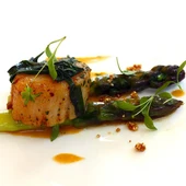 Tony Pérez, crítico gastronómico, nos habla de las novedades en el Restaurante 'La Finca' de Susi Díaz Tony Pérez, crítico gastronómico, nos habla de las novedades en el Restaurante 'La Finca' de Susi Díaz