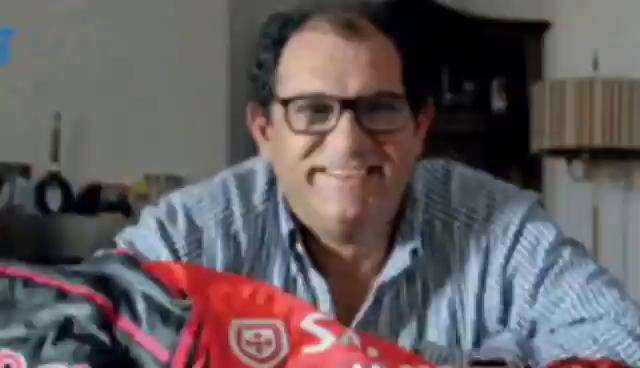 Rogerio Guedes: "Mi hijo debería estar en un club mejor que el Valencia" Rogerio Guedes: "Mi hijo debería estar en un club mejor que el Valencia"