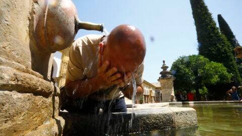 ¿Es normal que haga tanto calor aunque sea verano? Esto es lo que dice la AEMET