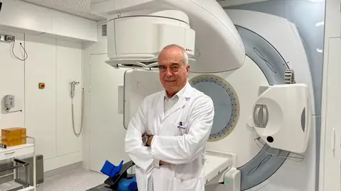 Luis Larrea, oncólogo de Castellón Luis Larrea, oncólogo de Castellón