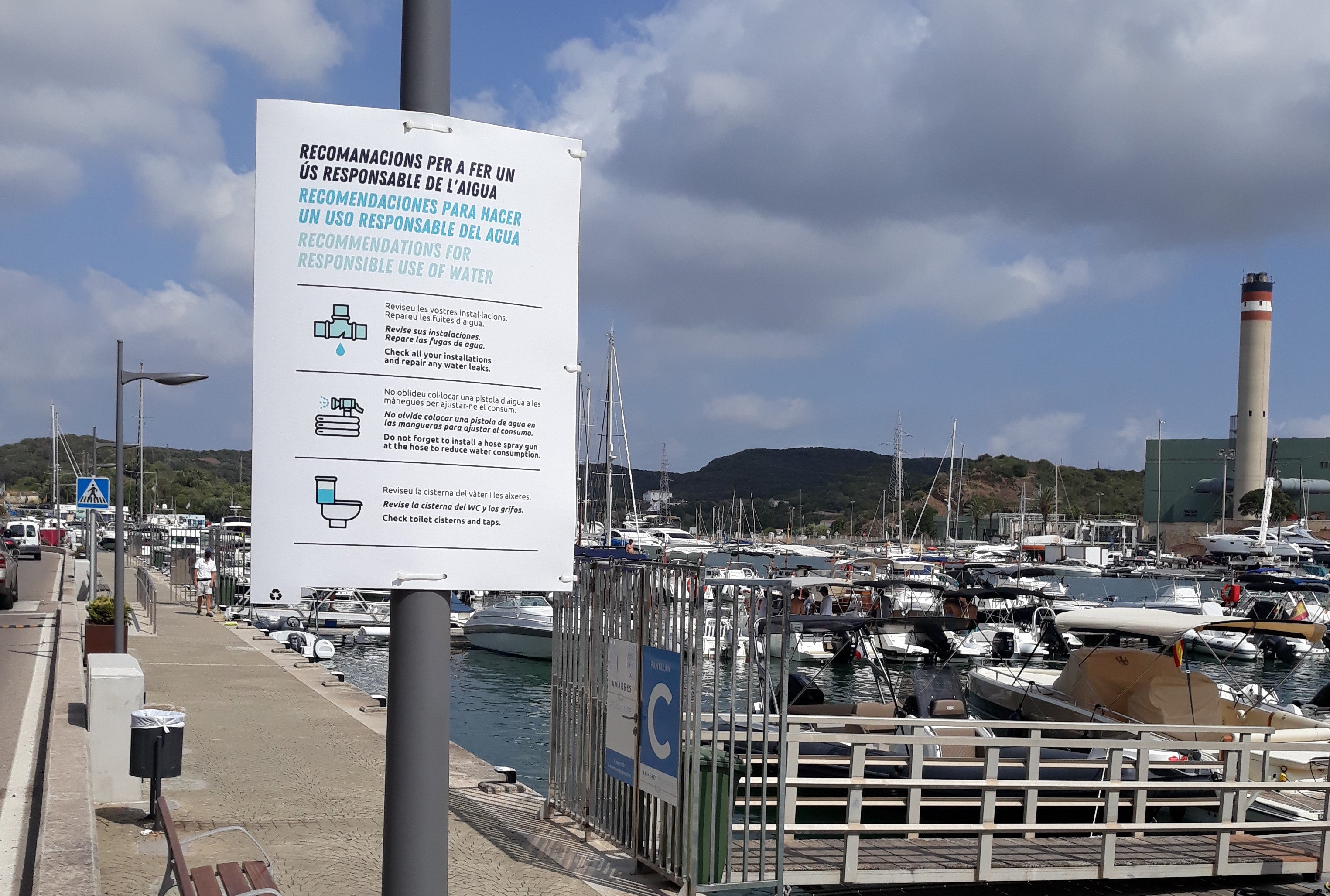 Maó pide reducir el consumo de agua por no poder abastecer Maó pide reducir el consumo de agua por no poder abastecer
