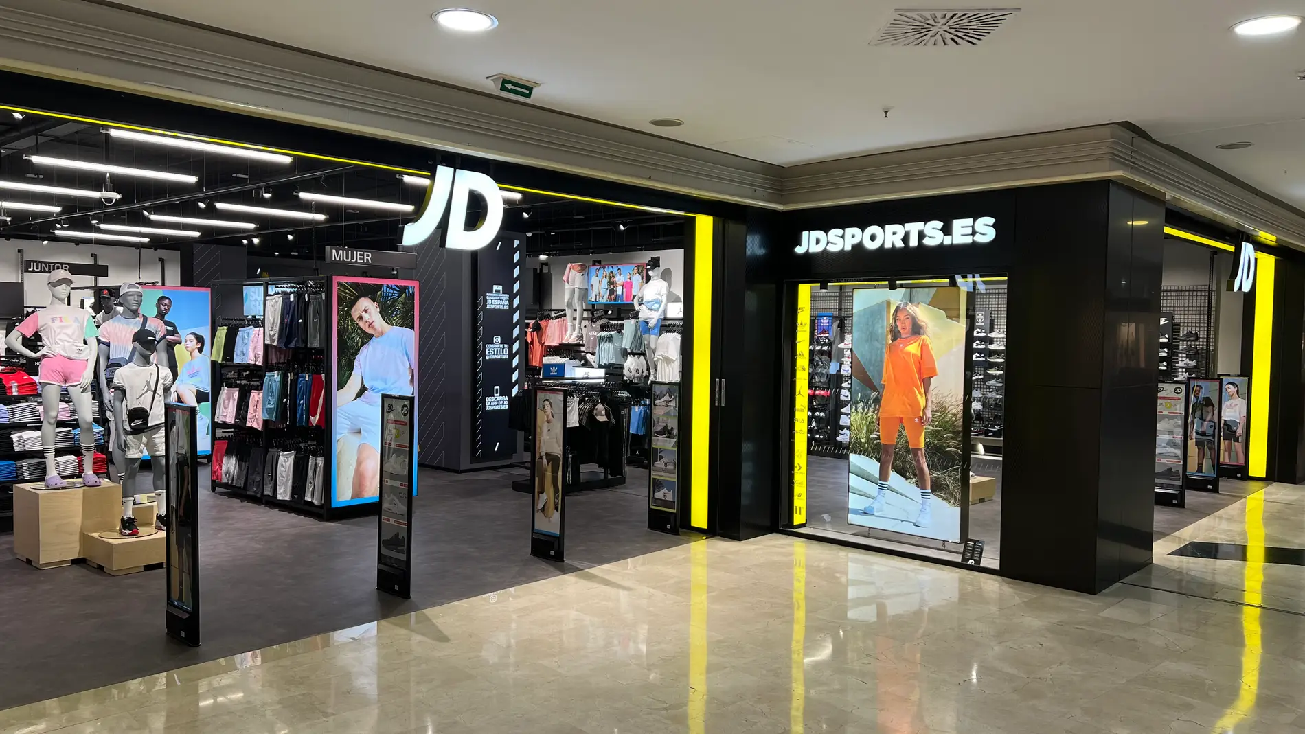 Apertura JD Sports en Centro Comercial Rosaleda (Málaga)
