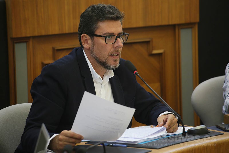 El Diputado Javier Gutiérrez y el alcalde de Orxeta buscan reactivar las obras del Centro Polivalente El Diputado Javier Gutiérrez y el alcalde de Orxeta buscan reactivar las obras del Centro Polivalente
