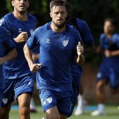 Genaro en un entrenamiento del Málaga CF