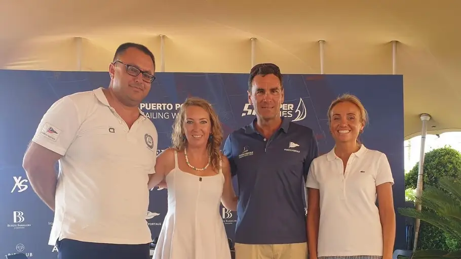 Especial "Más de Uno Mallorca" desde Puerto Portals El director general de Puerto Portals, Álvaro Irala, acompañado por parte del equipo de Onda Cero Mallorca