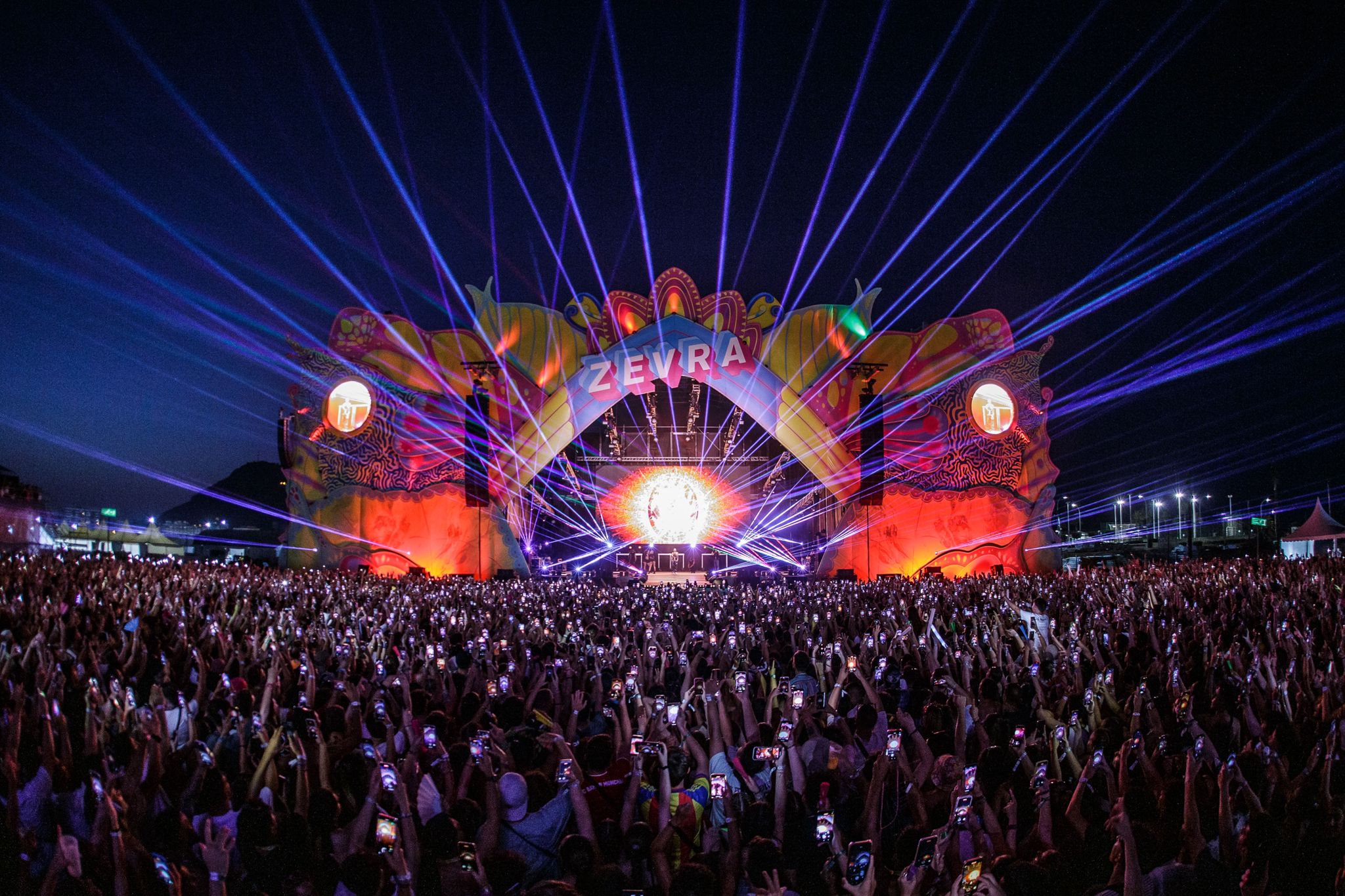 Récord de asistencia en el 'Coachella' valenciano Récord de asistencia en el 'Coachella' valenciano
