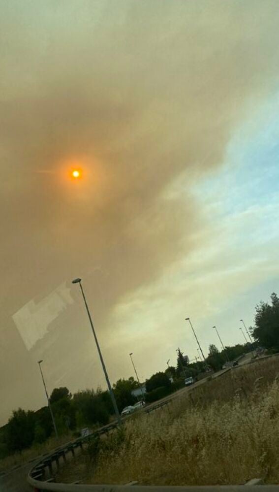 El humo del incendio de Almadén llegó hasta Ciudad Real