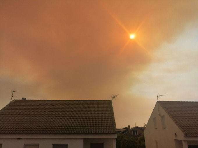 El humo del incendio de Almadén cubre el cielo de Ciudad Real capital El humo del incendio de Almadén cubre el cielo de Ciudad Real capital