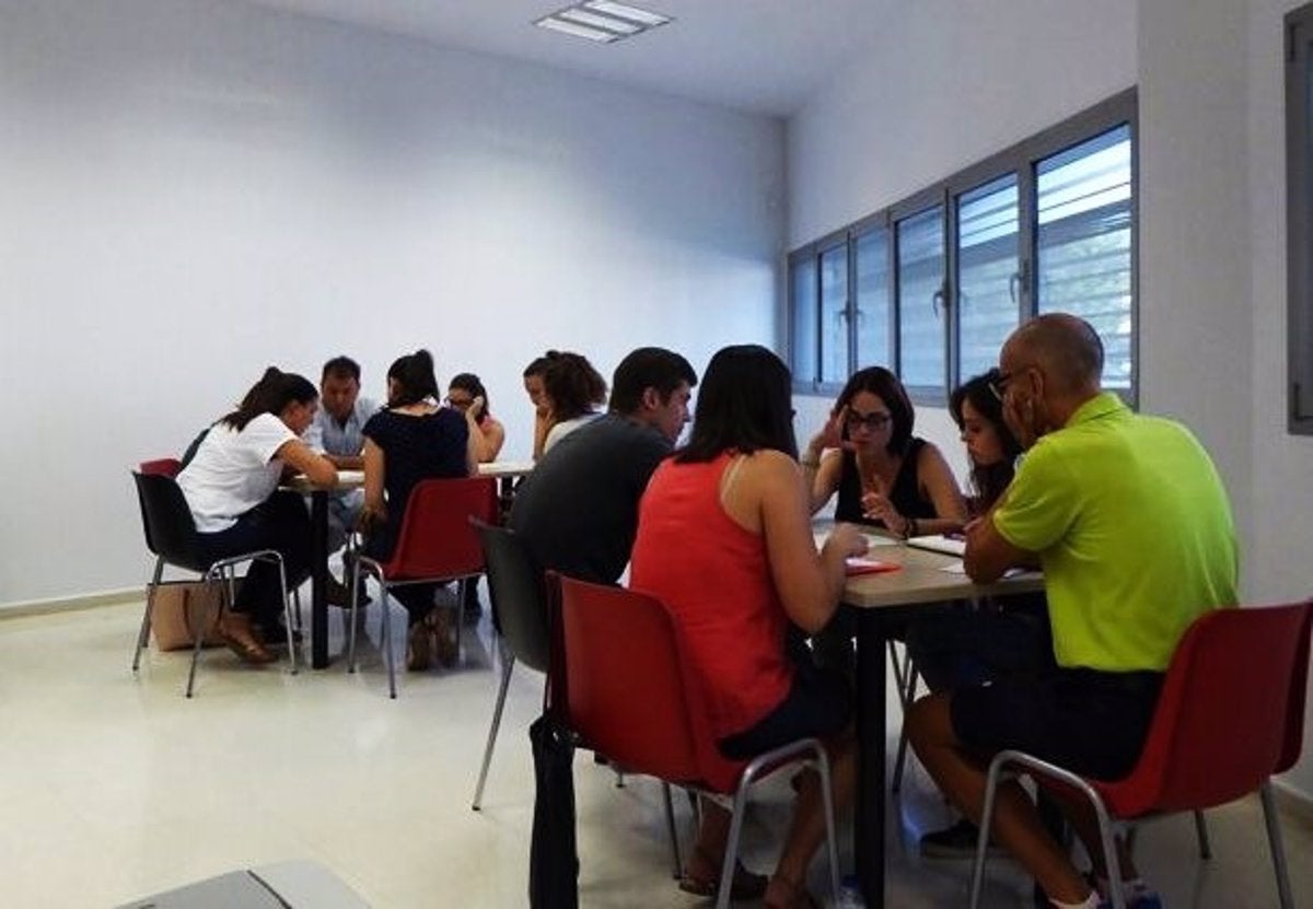 Andalucía pone en marcha seis nuevas Lanzaderas Conecta Empleo en municipios de Sevilla, Cádiz y Málaga Andalucía pone en marcha seis nuevas Lanzaderas Conecta Empleo en municipios de Sevilla, Cádiz y Málaga