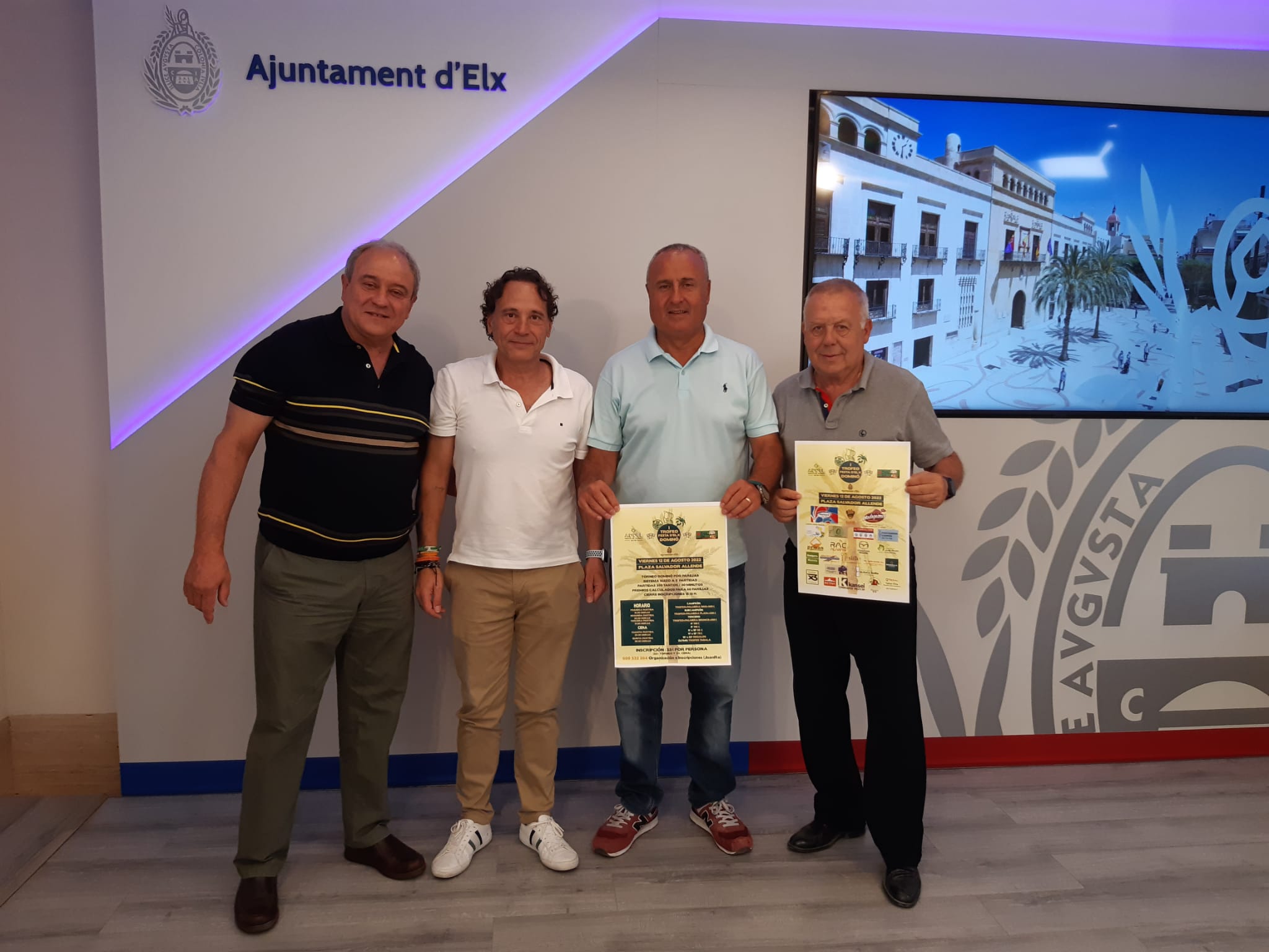60 parejas de toda España participarán este viernes en el primer Trofeo Festa d'Elx de dominó 60 parejas de toda España participarán este viernes en el primer Trofeo Festa d'Elx de dominó