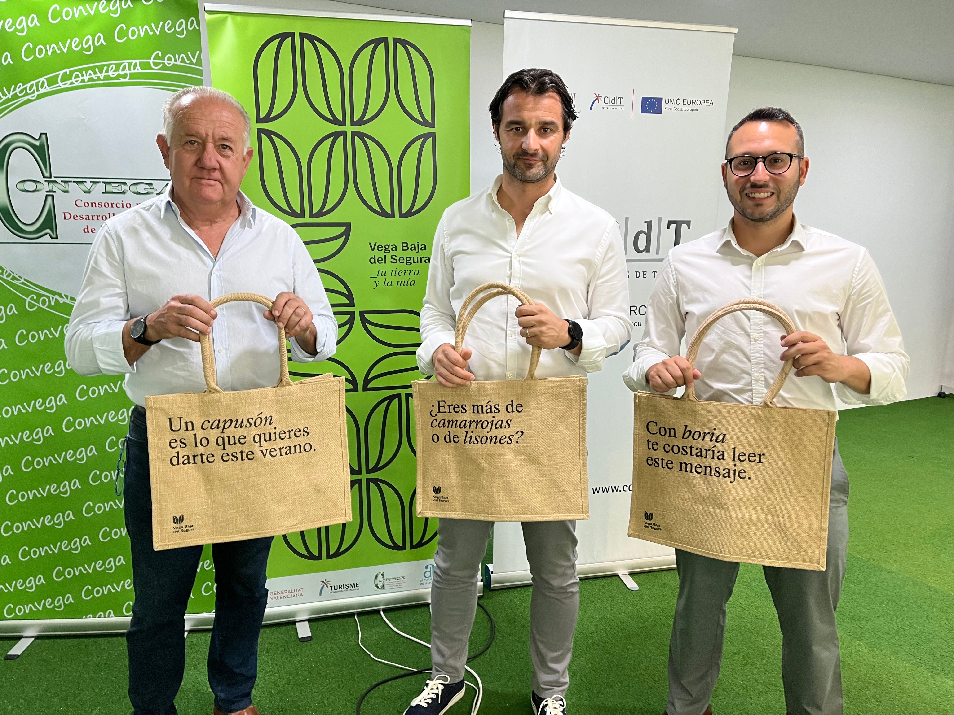 La marca territorio reparte 15 mil bolsas de yute para “lucir con orgullo” el habla de la Vega Baja La marca territorio reparte 15 mil bolsas de yute para “lucir con orgullo” el habla de la Vega Baja