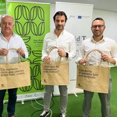La marca territorio reparte 15 mil bolsas de yute para “lucir con orgullo” el habla de la Vega Baja La marca territorio reparte 15 mil bolsas de yute para “lucir con orgullo” el habla de la Vega Baja