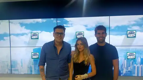 Amb una protecció a l’avantbraç esquerre per un incident amb un tanc, Laura de Chiclana ha parlat de manera reposada i serena sobre les precàries condicions amb les que ha estat cobrint el conflicte a Ucraïna. Amb una protecció a l’avantbraç esquerre per un incident amb un tanc, Laura de Chiclana ha parlat de manera reposada i serena sobre les precàries condicions amb les que ha estat cobrint el conflicte a Ucraïna.
