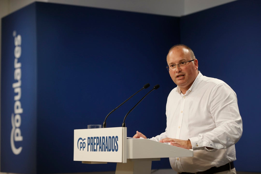 El PP denuncia la "chapuza política" del decreto de ahorro energético aprobado por el Gobierno El PP denuncia la "chapuza política" del decreto de ahorro energético aprobado por el Gobierno