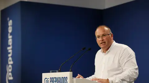 El vicesecretario de Organización Territorial del Partido Popular, Miguel Tellado, ofrece una rueda de prensa este lunes en la sede del partido de Madrid El vicesecretario de Organización Territorial del Partido Popular, Miguel Tellado, ofrece una rueda de prensa este lunes en la sede del partido de Madrid