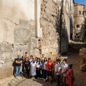 Grupo de voluntarios en el proyecto del Monasterio de las Canonesas del Santo Sepulcro