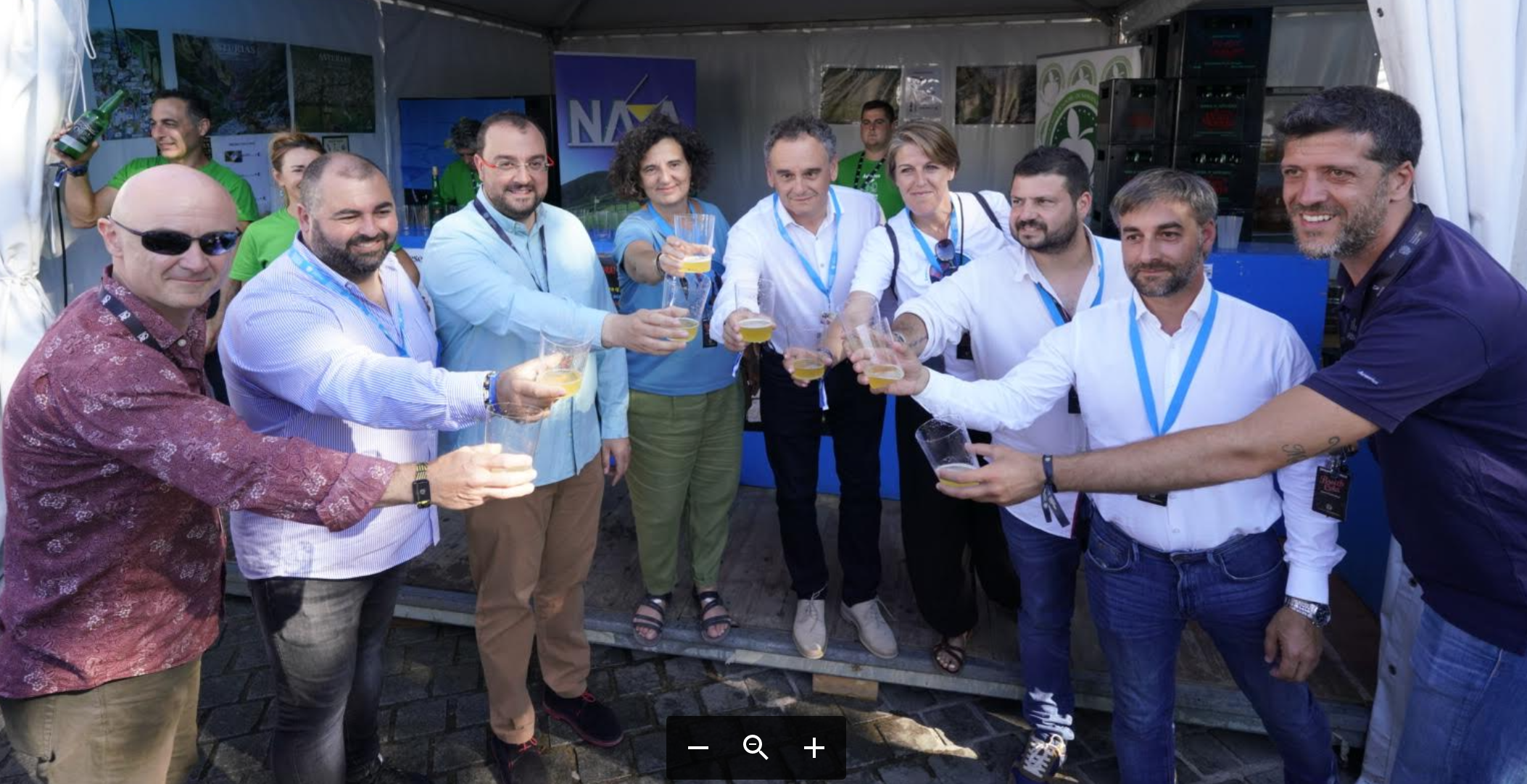 Los alcaldes de la Comarca de la Sidra promocionan la denominación de origen en Lorient Los alcaldes de la Comarca de la Sidra promocionan la denominación de origen en Lorient