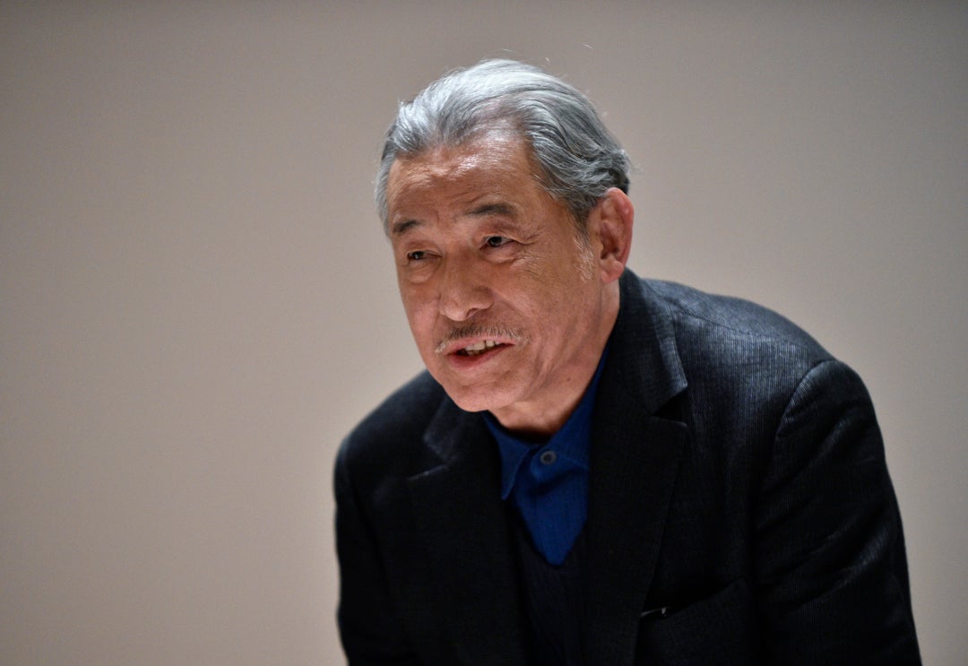 Muere el diseñador japonés de moda Issey Miyake a los 84 años Muere el diseñador japonés de moda Issey Miyake a los 84 años