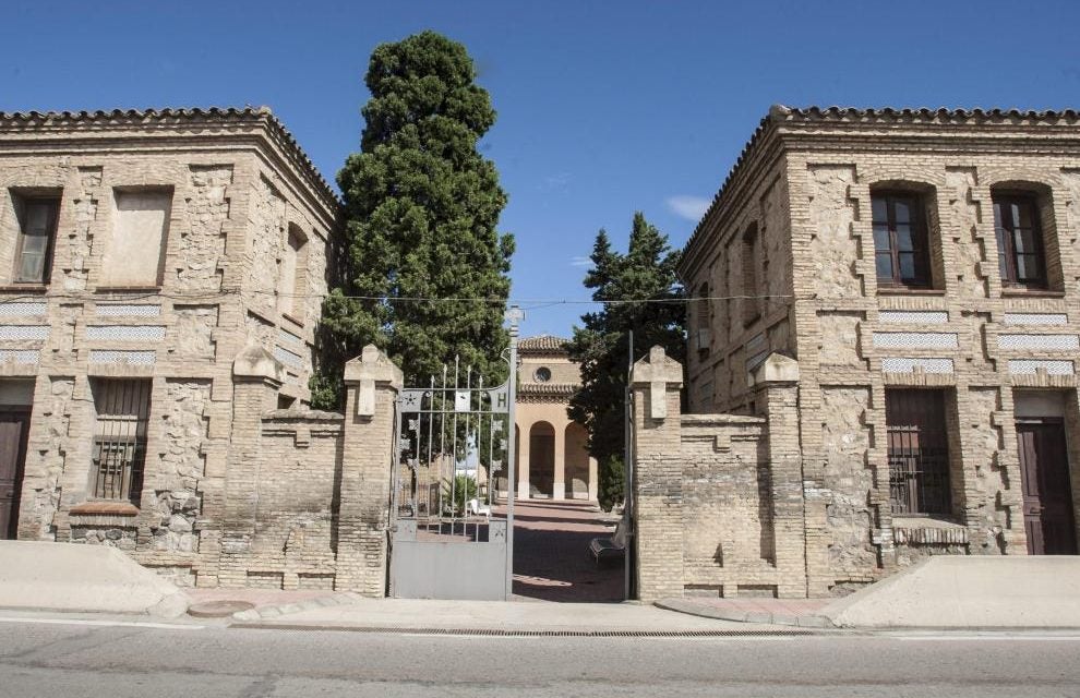 Sin enterramientos los fines de semana por el cierre del cementerio Sin enterramientos los fines de semana por el cierre del cementerio