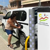 Albatera ya dispone de cuatro puntos de recarga para vehículos eléctricos Albatera ya dispone de cuatro puntos de recarga para vehículos eléctricos