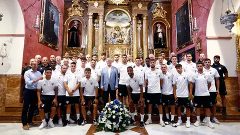 El Málaga CF en la ofrenda floral en la Divina Pastora El Málaga CF en la ofrenda floral en la Divina Pastora