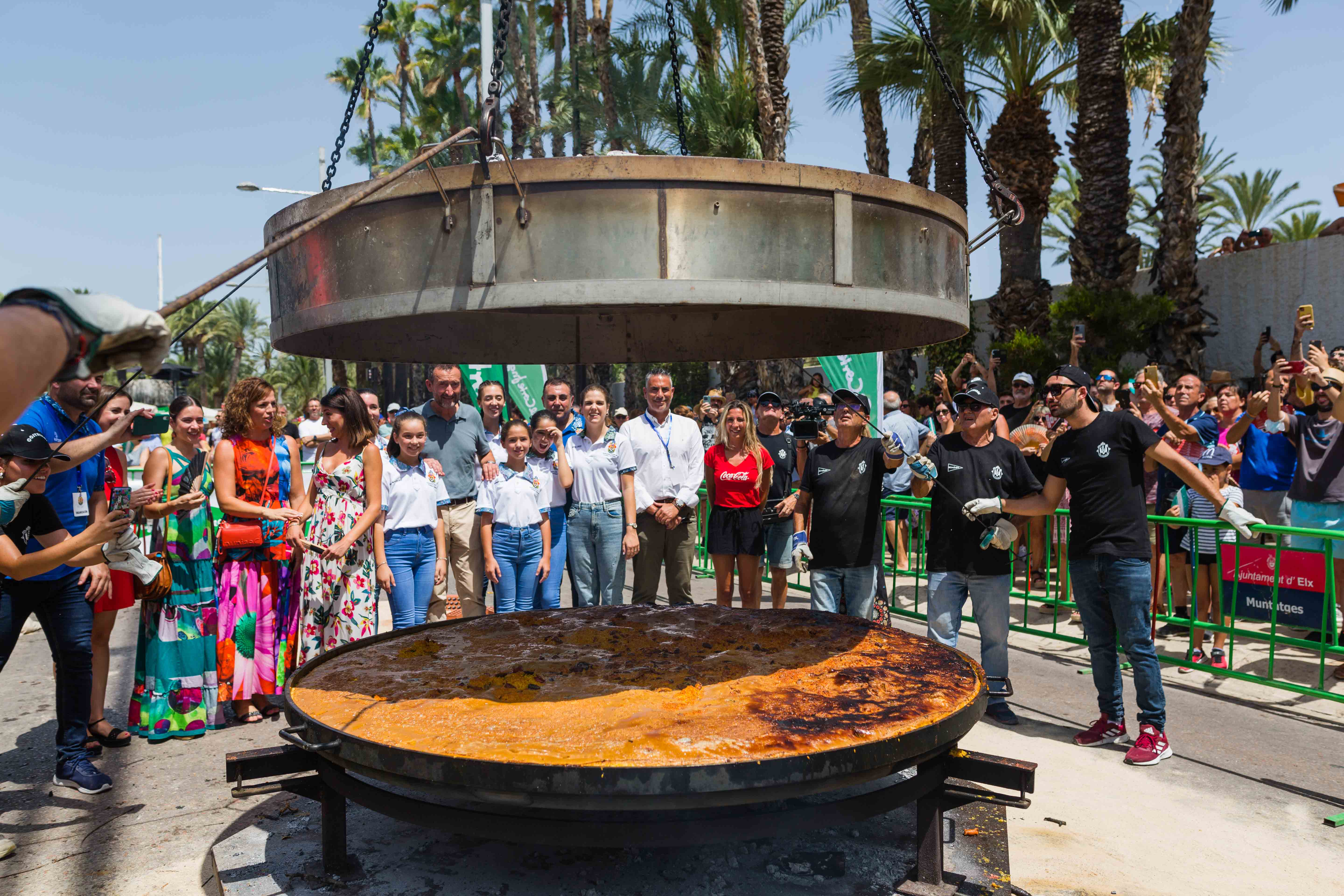 La Comisión de Fiestas Avenida Libertad-Algeps gana el 42º Concurso de Arroz con Costra La Comisión de Fiestas Avenida Libertad-Algeps gana el 42º Concurso de Arroz con Costra