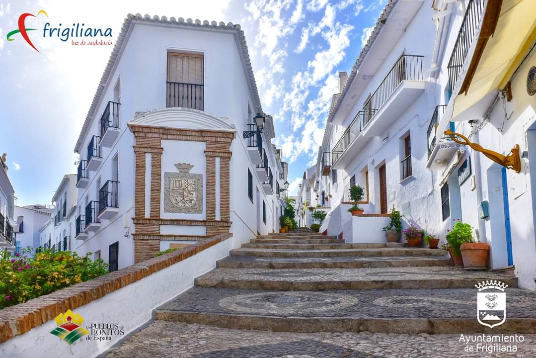 Descubriendo Frigiliana Descubriendo Frigiliana