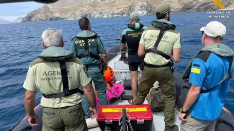 La Guardia Civil investiga da&ntilde;os en la se&ntilde;alizaci&oacute;n de las playas de Cabo de Gata