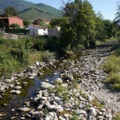 Estado que presenta el río Jerte a su paso por la localidad del mismo nombre.