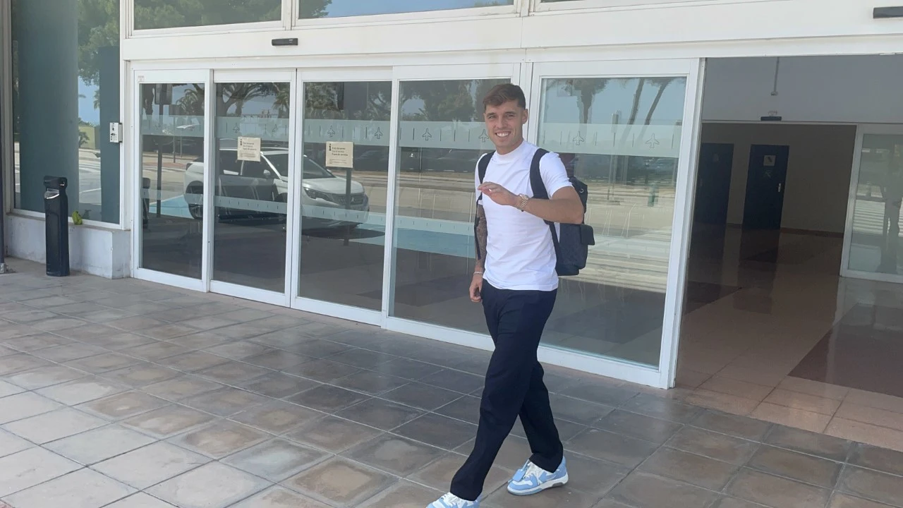 Pol Lirola llega al Elche cedido por el Olympique Marsella Pol Lirola llega al Elche cedido por el Olympique Marsella