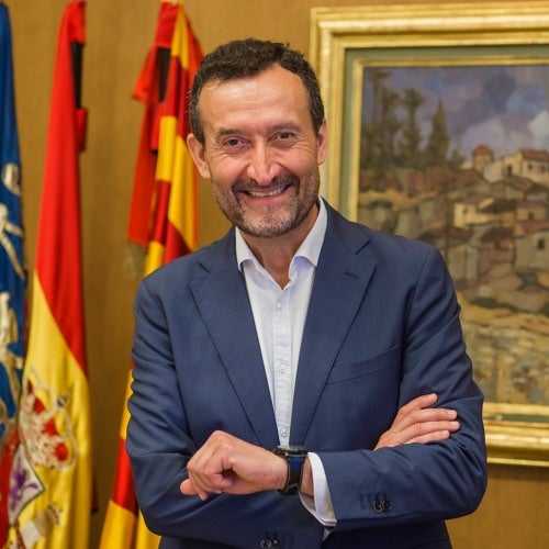 "Me siento fuerte y con ilusión de seguir sirviendo a Elche una legislatura más" "Me siento fuerte y con ilusión de seguir sirviendo a Elche una legislatura más"