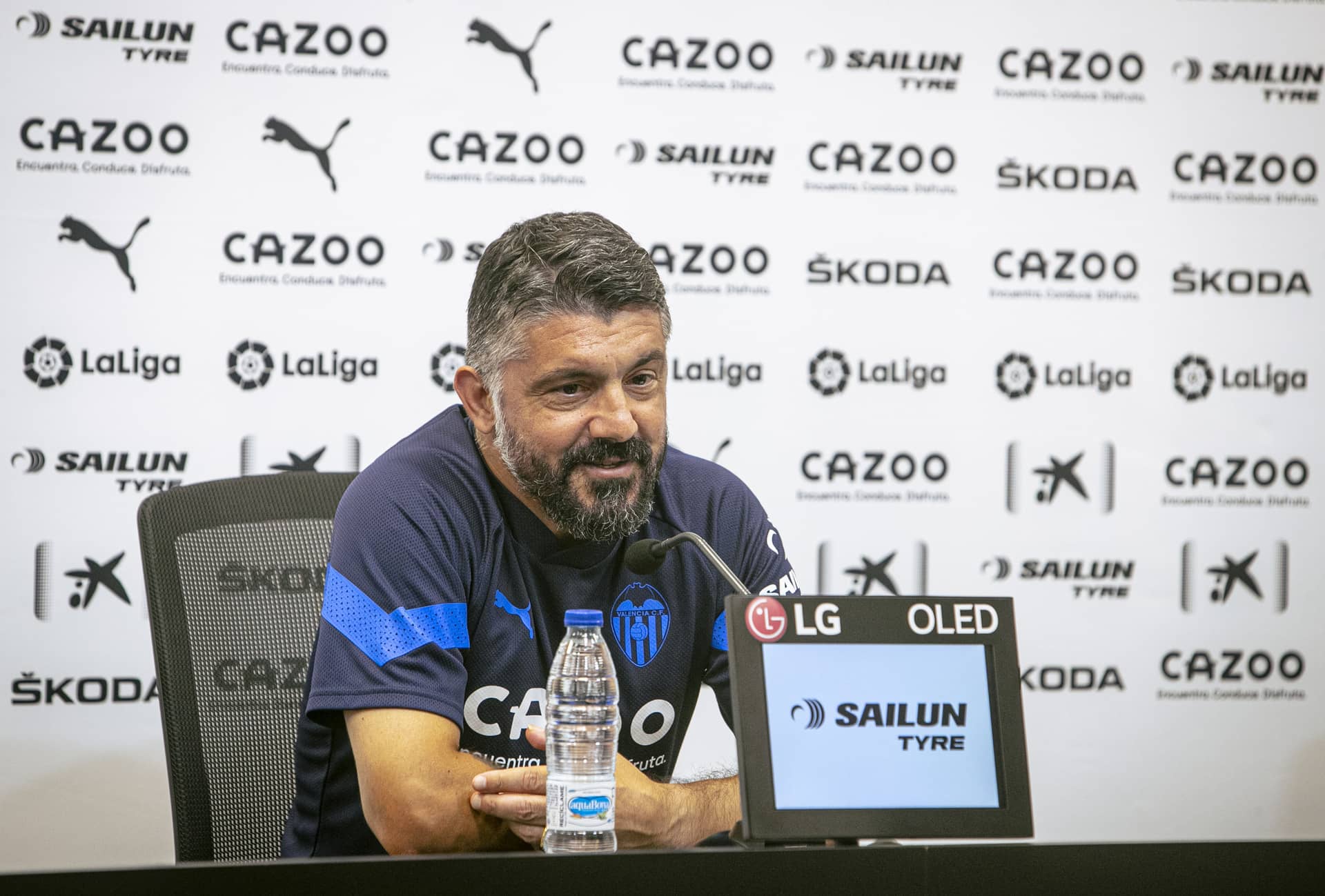 Gattuso: "No hablamos de Europa, el objetivo es tener un estilo propio" Gattuso: "No hablamos de Europa, el objetivo es tener un estilo propio"