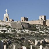 Puesta en marcha el proceso de restauración de las murallas y torres del Cerro San Cristóbal y la al-Mudayna