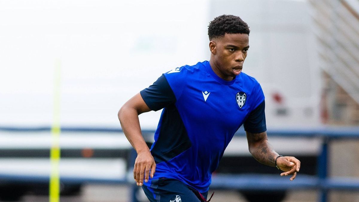 Charly Musonda se convertirá en granota Charly Musonda se convertirá en granota