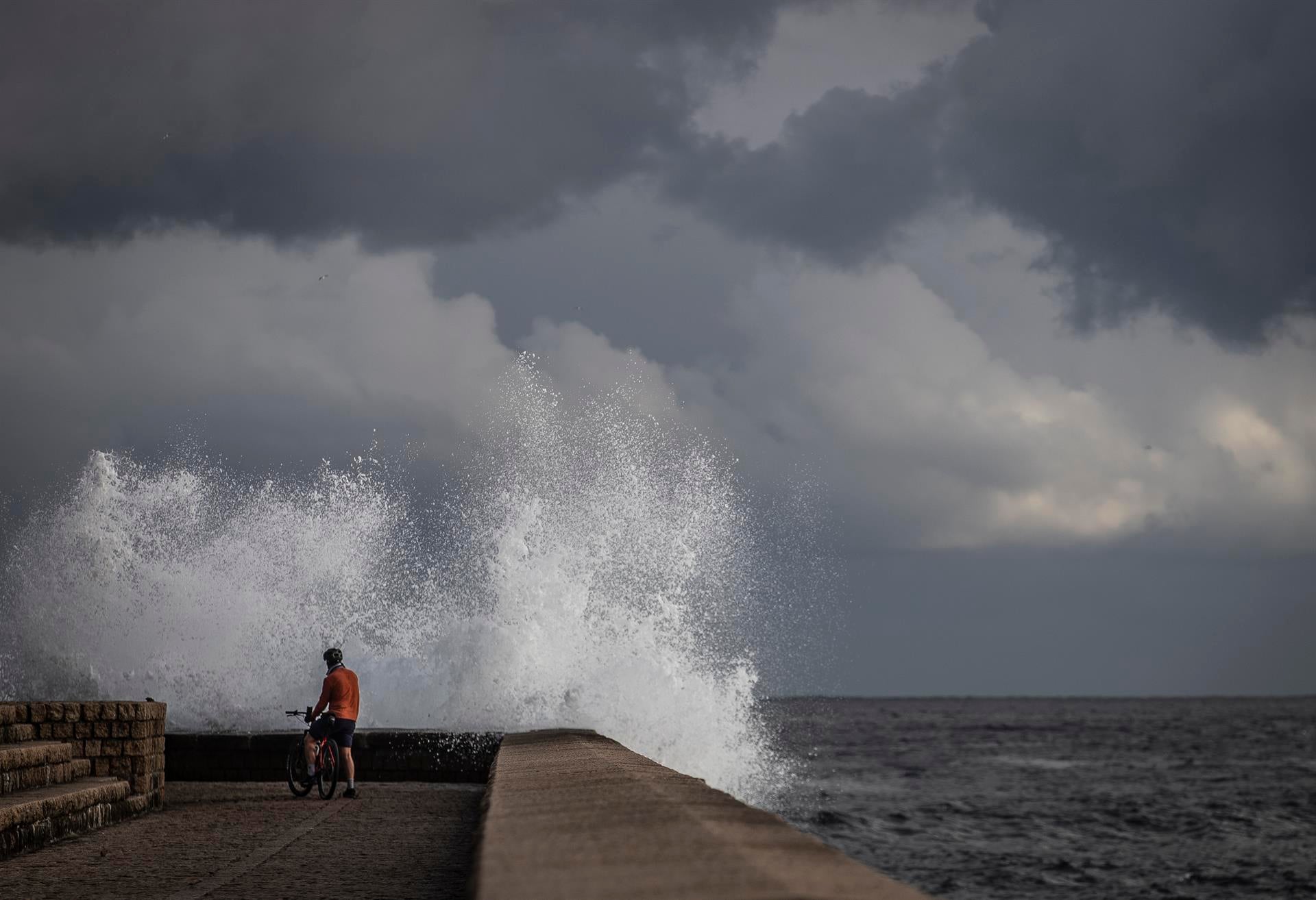 Llegan las rissagas y siguen las lluvias en España: estas son las zonas afectadas por meteotsunami Llegan las rissagas y siguen las lluvias en España: estas son las zonas afectadas por meteotsunami
