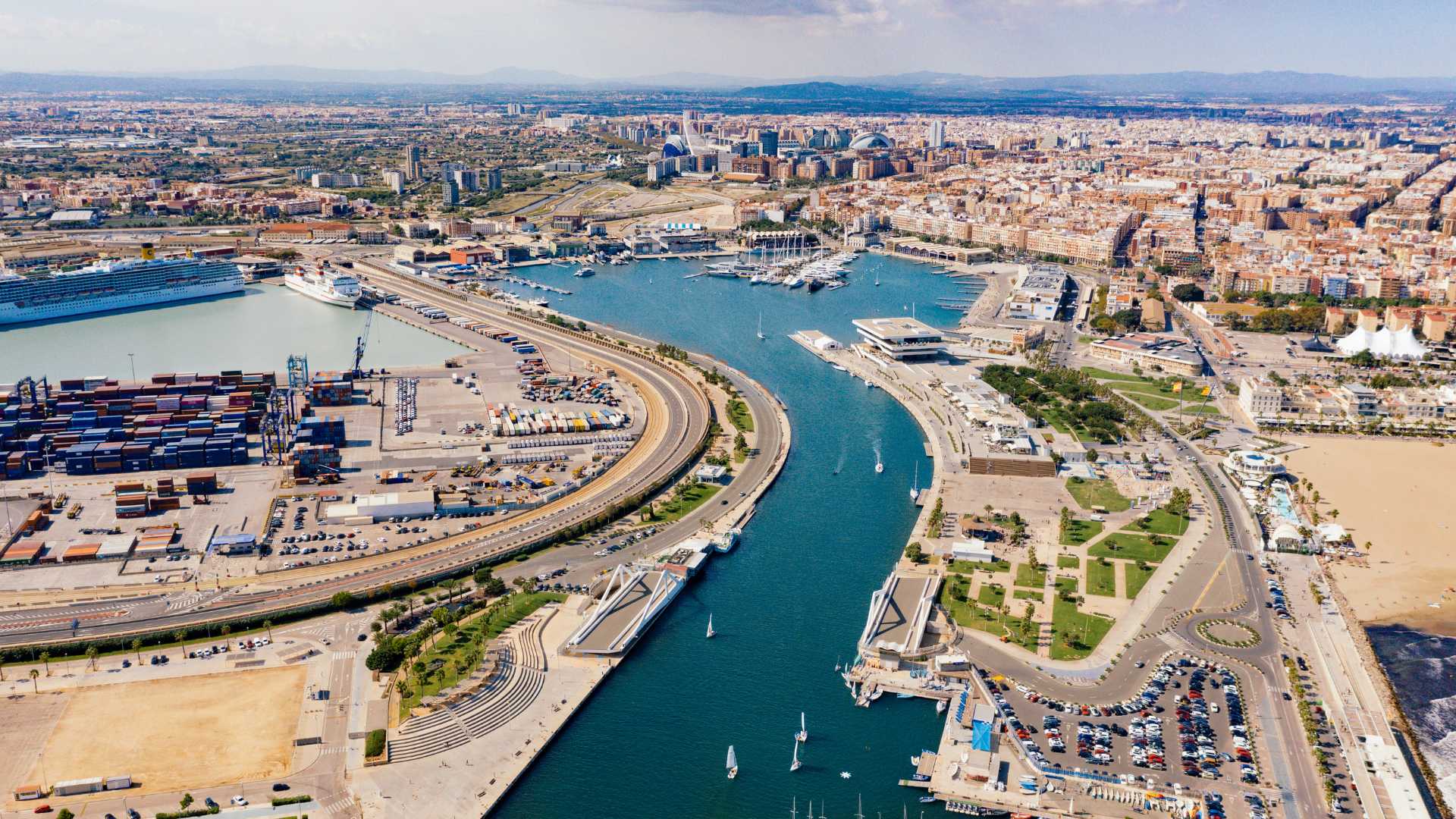 València tendrá en 2023 su primera estación generadora de electricidad a través de las olas del mar València tendrá en 2023 su primera estación generadora de electricidad a través de las olas del mar