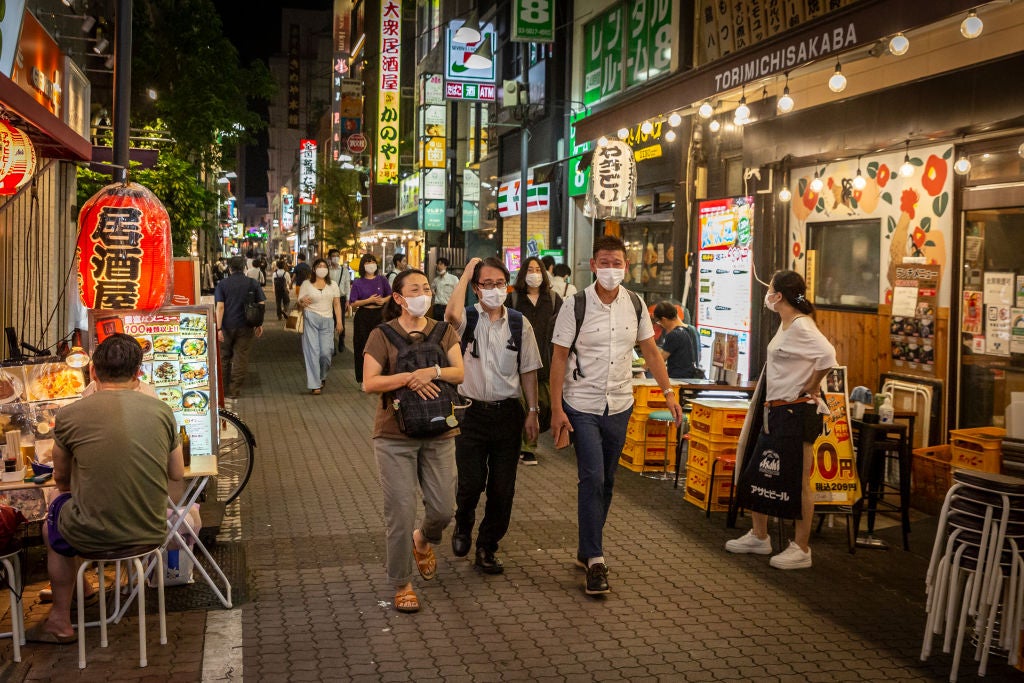 Japón abre un concurso nacional para impulsar el consumo de alcohol en jóvenes Japón abre un concurso nacional para impulsar el consumo de alcohol en jóvenes