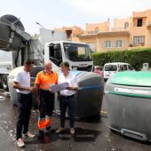 El concejal Diego López, supervisando el dispositivo de limpieza