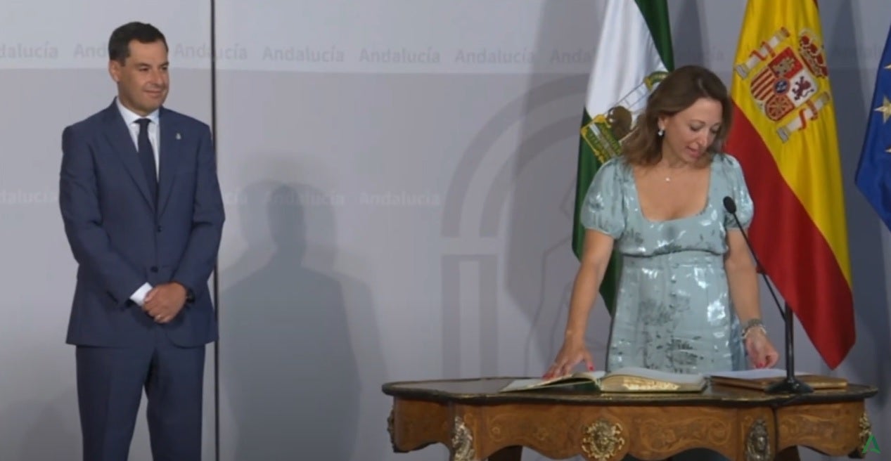 Navarro vuelve a ser delegada de la Junta y apunta a presidenta del PP de Málaga Navarro vuelve a ser delegada de la Junta y apunta a presidenta del PP de Málaga