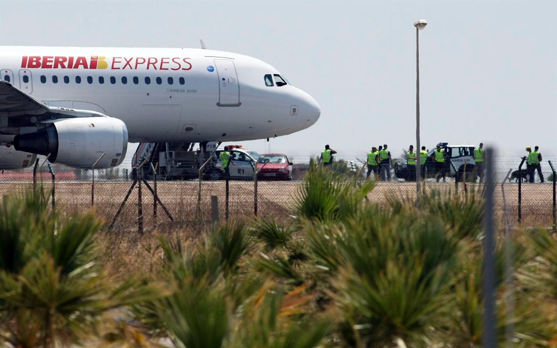 Cuatro cancelaciones en una nueva jornada de huelga de Iberia Express y Ryanair Cuatro cancelaciones en una nueva jornada de huelga de Iberia Express y Ryanair