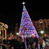 La plaza del Ayuntamiento de València, durante las fiestas navideñas de 2017. 