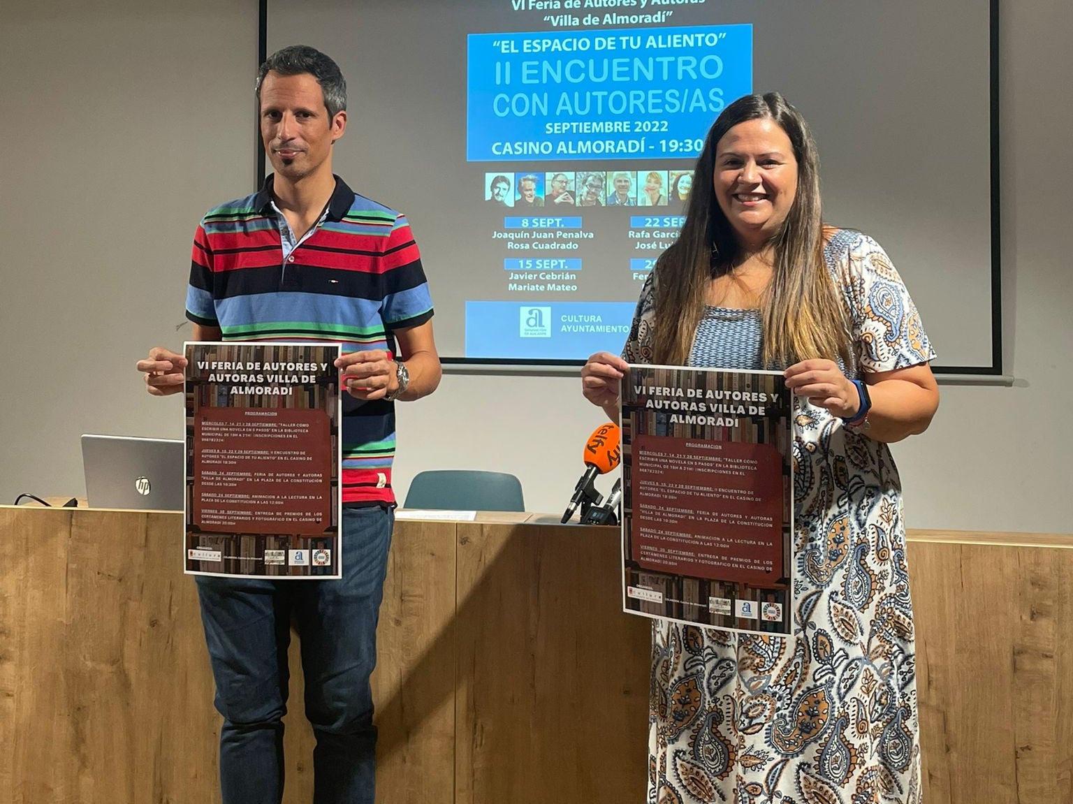 El Ayuntamiento de Almoradí ha presentado la VI Feria de autores y autoras Villa de Almoradí El Ayuntamiento de Almoradí ha presentado la VI Feria de autores y autoras Villa de Almoradí