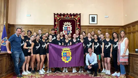 La Escuela de Danza Smile quiere llevar el nombre de Palencia a lo más alto de la Final Europea 2022