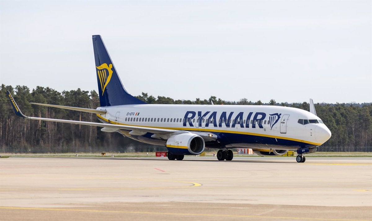 Ryanair vuelve a suprimir una frecuencia en la ruta Vigo- Londres Ryanair vuelve a suprimir una frecuencia en la ruta Vigo- Londres
