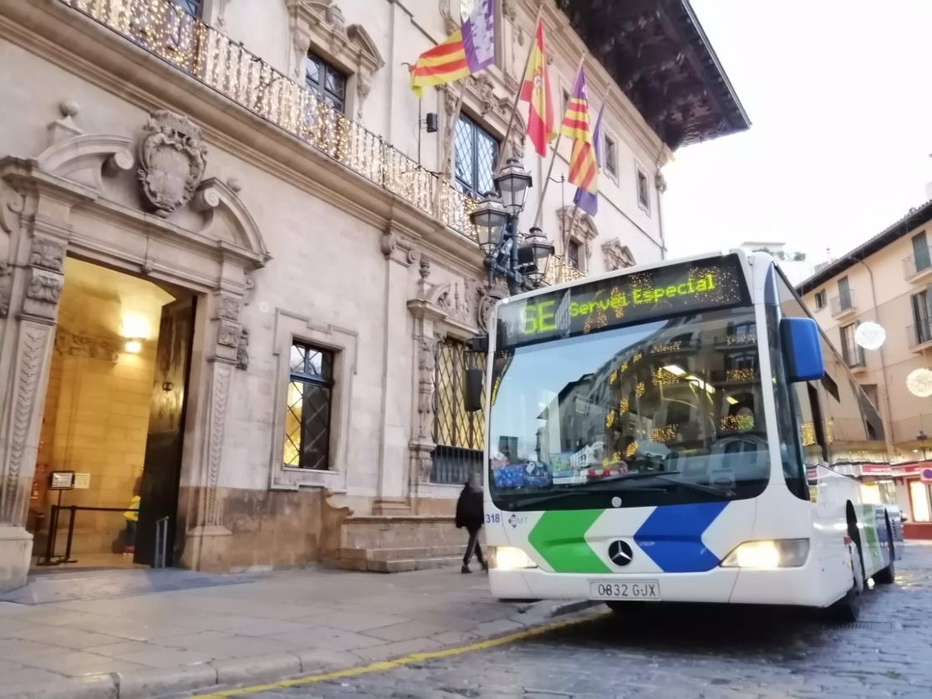 Los descuentos del 50% en los abonos de la EMT entran en vigor este jueves Los descuentos del 50% en los abonos de la EMT entran en vigor este jueves