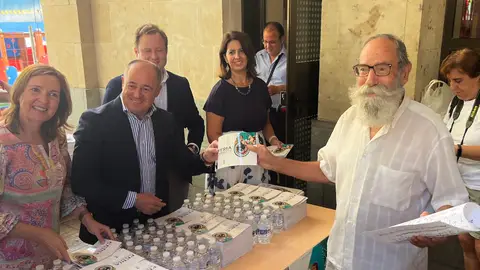 Entrega programa de mano Feria de Albacete Entrega programa de mano Feria de Albacete