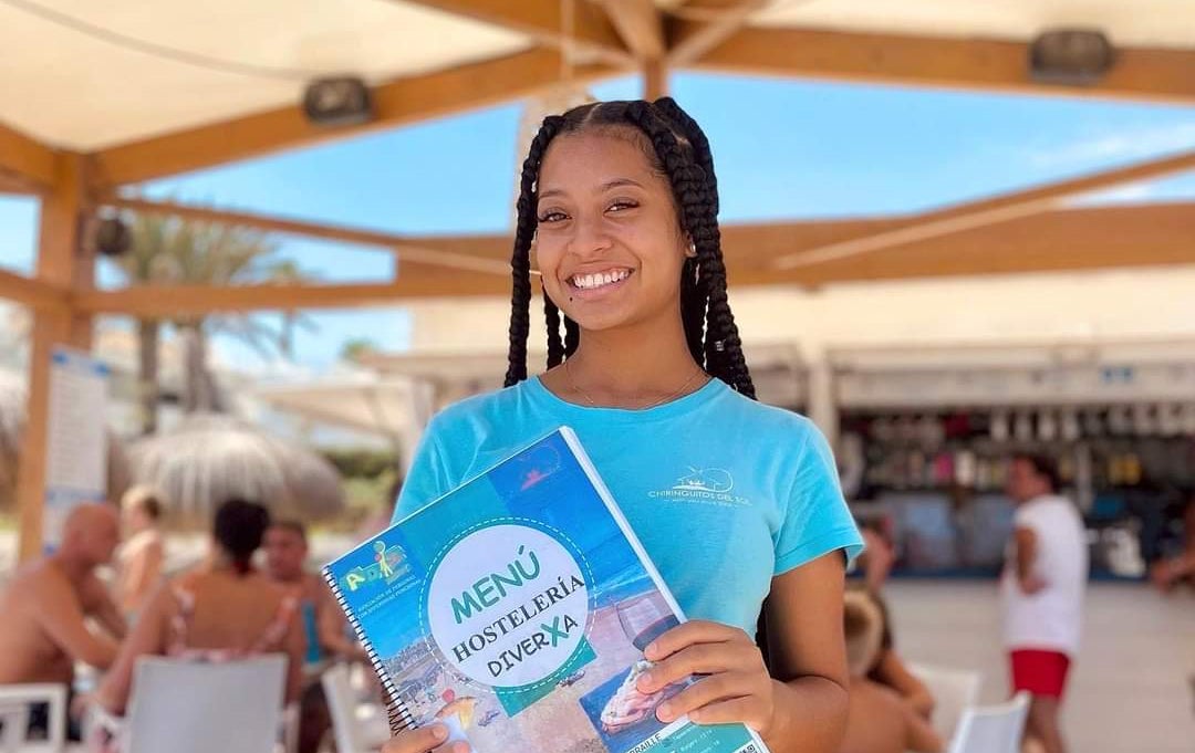 Chiringuitos del sol encarga a Adis la adaptación de su carta de menú al braille Chiringuitos del sol encarga a Adis la adaptación de su carta de menú al braille